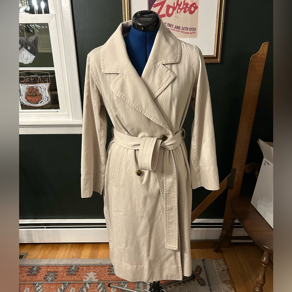 Everlane Women's Cream Trench Coat, size S